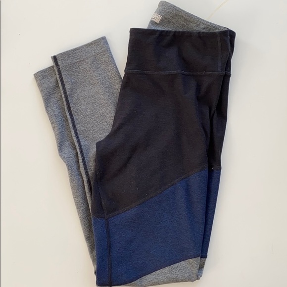 Outdoor Voices Springs 7/8 Legging - Picture 4 of 5